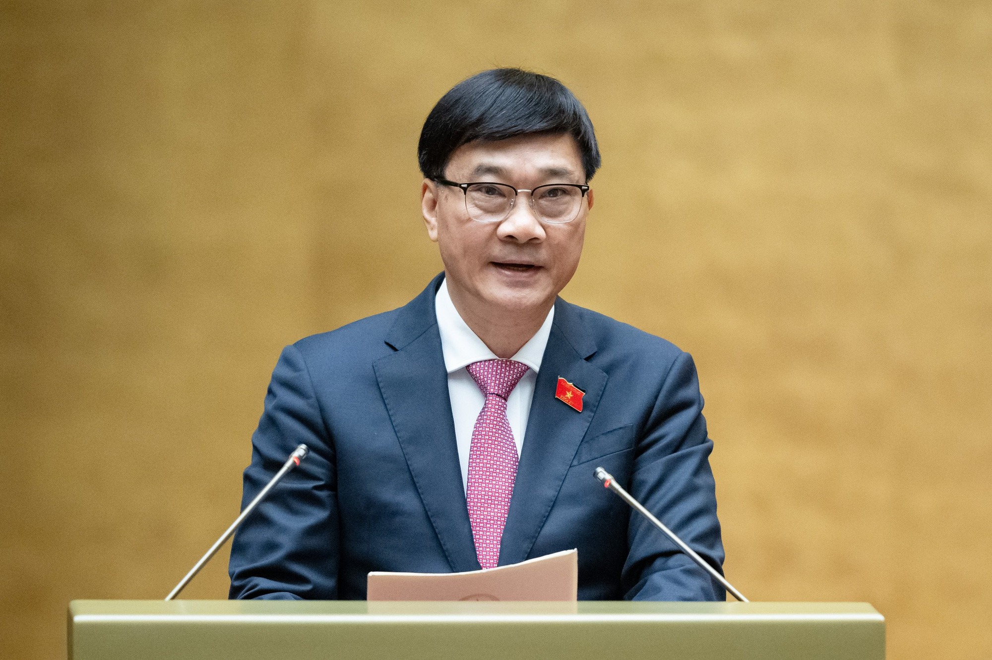 Người mua nhà, đất ở đang phải trả một khoản tiền lớn cho giới đầu cơ