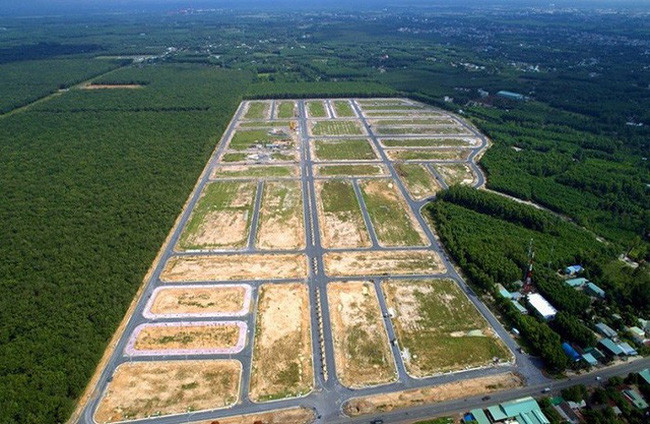 Dự án tái định cư sử dụng vốn đầu tư công có được phân lô bán nền không?