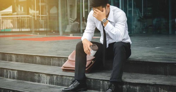 Một khi mất việc, bạn sẽ làm gì để nuôi sống bản thân và gia đình? Không chuẩn bị sẵn 3 thứ, đời này không thể ngóc đầu lên nổi!