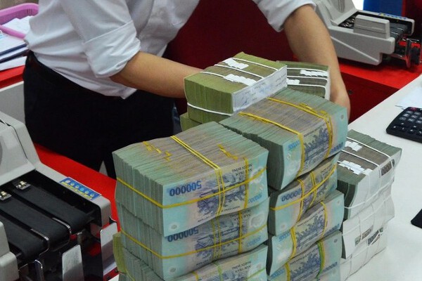 Tiền gửi dân cư tăng trở lại