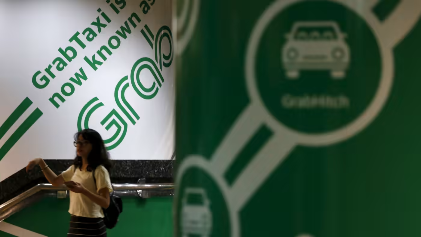 Grab giảm lỗ trong quý 1, tổng doanh thu tăng 130%, buông bỏ ví Moca