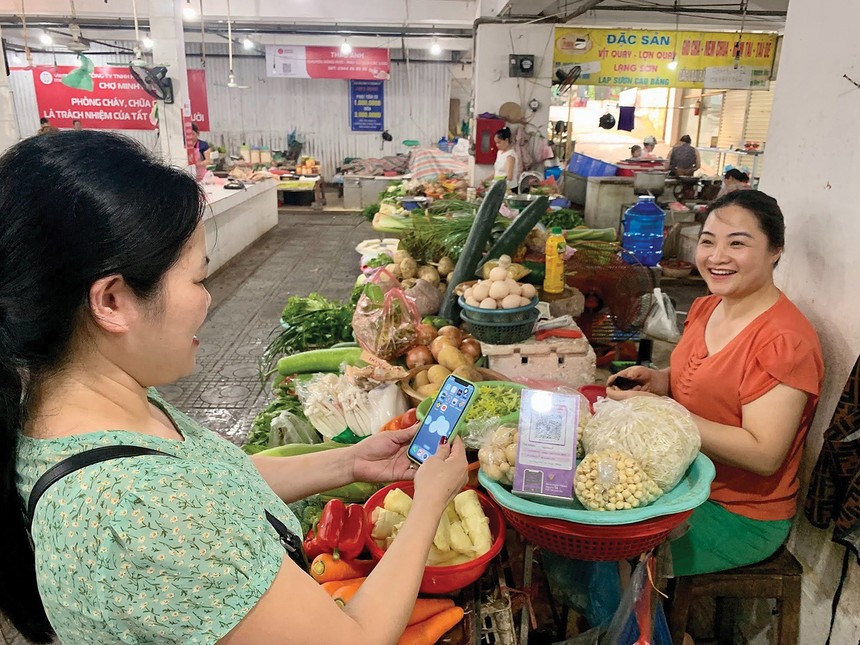 Ngân hàng đua nuông chiều cảm xúc khách hàng