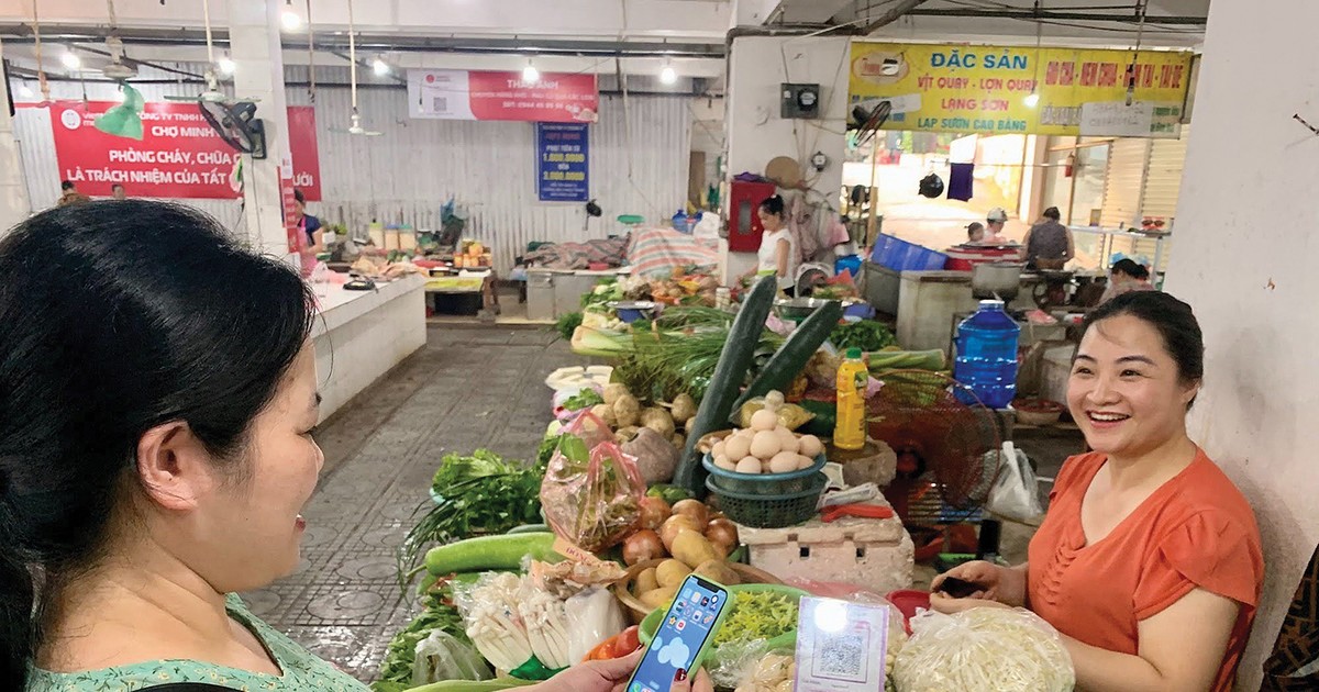 Ngân hàng đua nuông chiều cảm xúc khách hàng