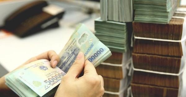 Thêm 10 ngân hàng tăng mạnh lãi suất tiết kiệm trong tuần này