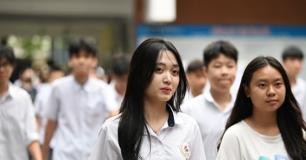Giáo viên nhận định đề tiếng Anh thi vào lớp 10 Hà Nội: Khó có 'mưa' điểm 10