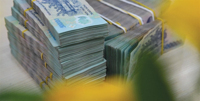 Để tiền ở đâu?