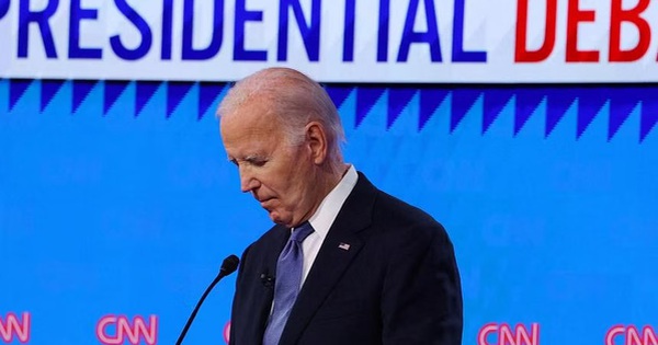 Hé lộ lý do Tổng thống Biden “hụt hơi” khi tranh luận với ông Trump