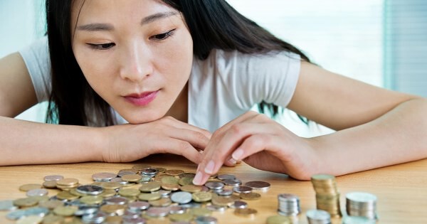 Trong khi Gen Z Mỹ vay nợ để ăn chơi, giới trẻ Trung Quốc dậy lên làn sóng 'tiết kiệm trả thù'