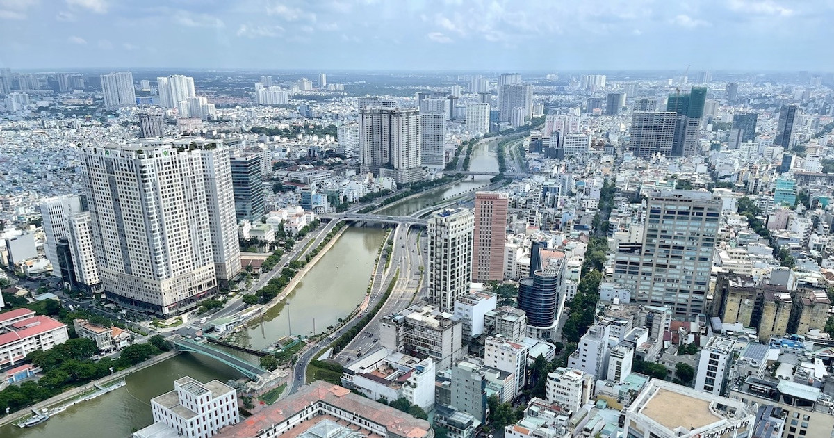 Giá căn hộ TPHCM vượt 70 triệu đồng/m2, mua nhà 3 tỷ đồng phải đi xa hơn 10km