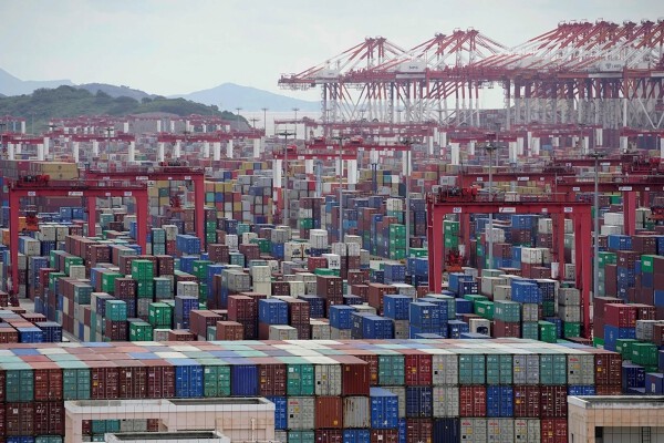 Trung Quốc: Xuất khẩu dự kiến tăng với tốc độ nhanh nhất trong 15 tháng