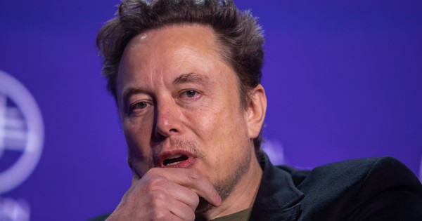 Elon Musk bật mí 6 PHƯƠNG PHÁP HỌC độc đáo, làm việc 1 năm bằng người khác làm 8 năm: Thú vị nhất là QUY TẮC 2 PHÚT