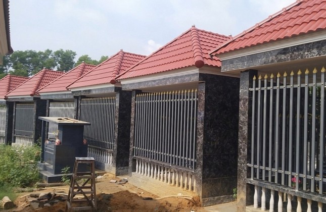 Nghĩa trang tự phát mọc giữa thành phố ở Đồng Nai
