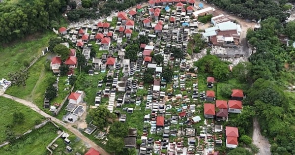 Nghĩa trang tự phát 'mọc' giữa thành phố ở Đồng Nai