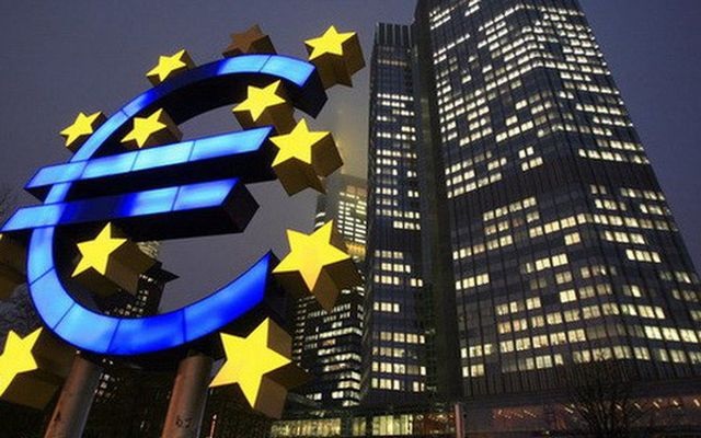 Barclays: Cổ phiếu doanh nghiệp nào sẽ được hưởng lợi khi lãi suất hạ?