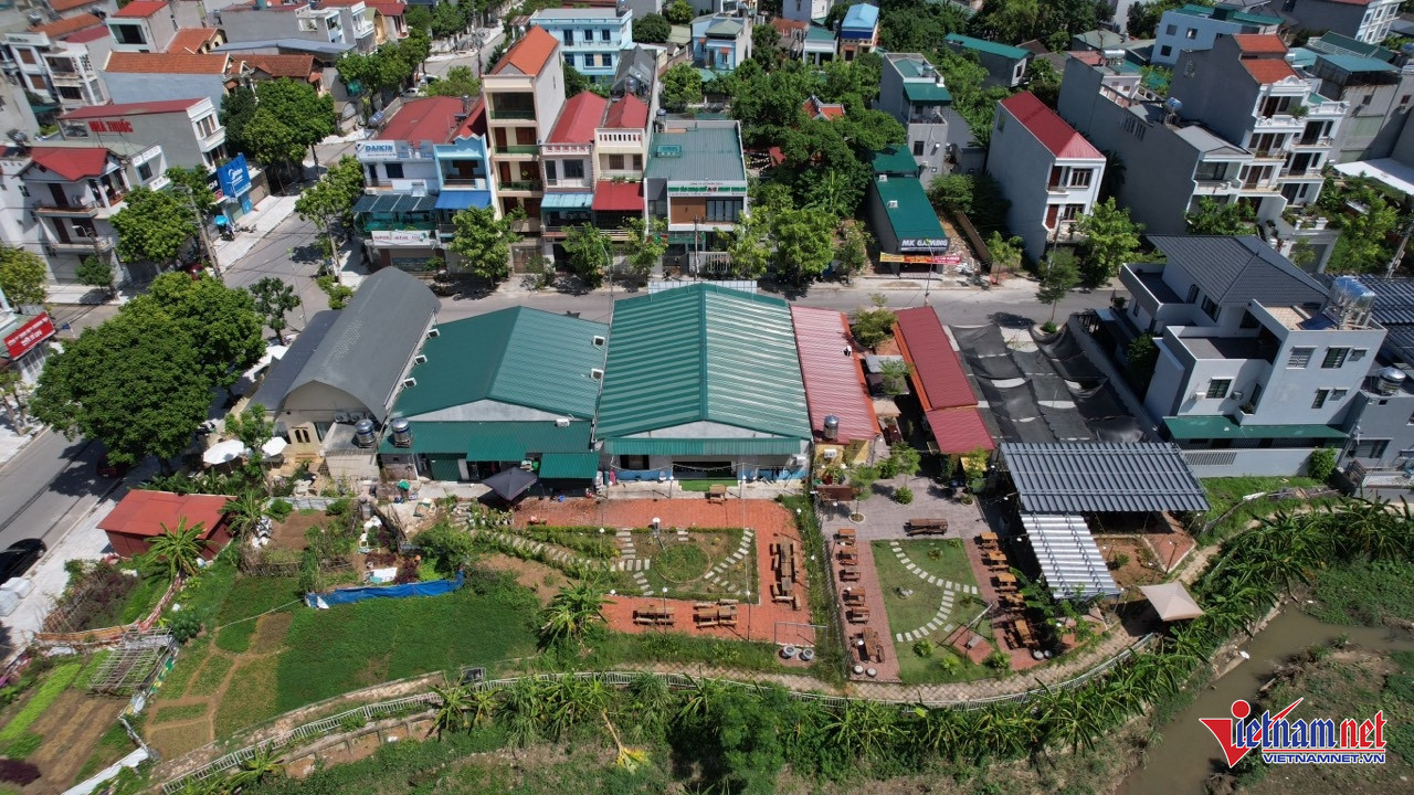 Dân kêu trời vì loạt nhà hàng mọc trên đất quy hoạch biệt thự