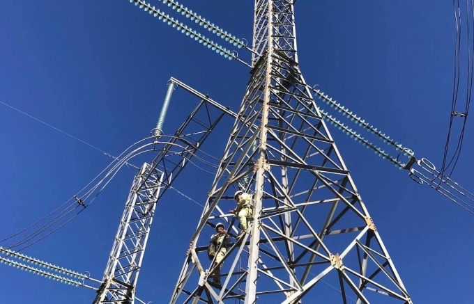 Khánh thành đường dây 500 kV mạch 3 kéo điện ra Bắc
