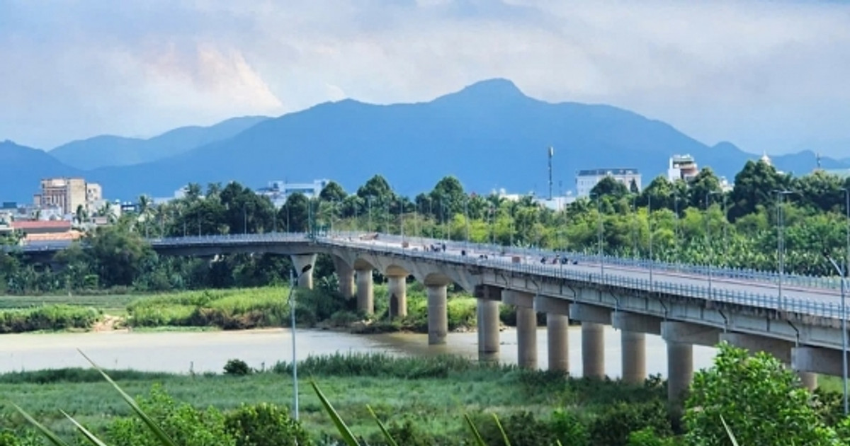 Cây cầu huyết mạch 20 năm tuổi trên Quốc lộ 1 qua tỉnh Quảng Ngãi chính thức thông xe sau 2 tháng cấm đường