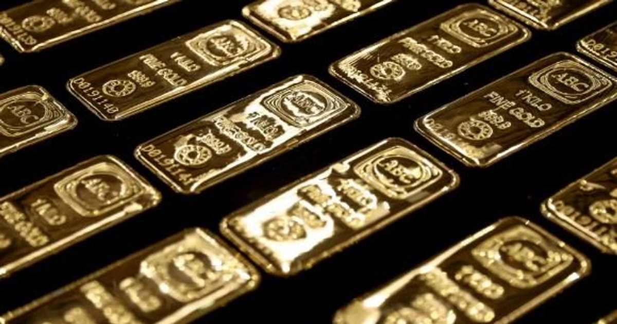 Giá vàng trồi sụt mạnh, rời đỉnh lịch sử sau khi Fed hạ lãi suất 0,5%