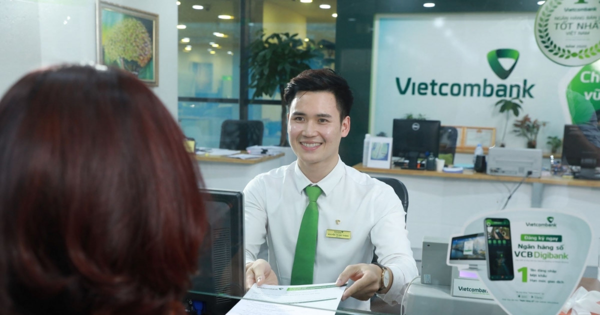 Vietcombank (VCB) ủng hộ 100 tỷ đồng xóa nhà tạm, nhà dột nát trên phạm vi cả nước