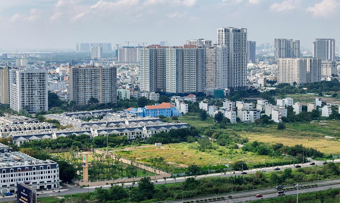 Nguồn cung chung cư TP HCM vẫn khan hiếm vào năm sau