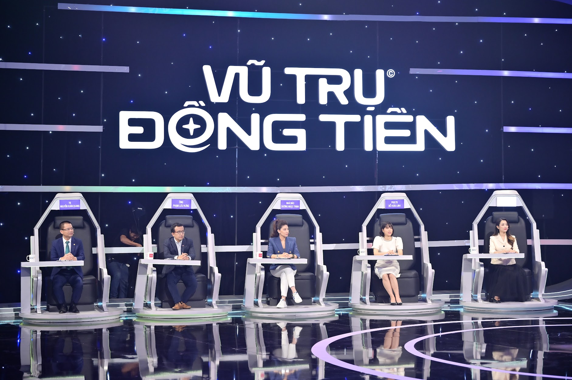 Ông Phạm Lưu Hưng nói thẳng: Trong đầu tư, sai lầm khi cho rằng có nhiều tiền tức là mình có nhiều kinh nghiệm và kiến thức!