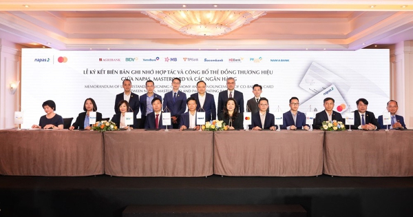 9 ngân hàng thương mại triển khai mở thẻ đồng thương hiệu giữa Napas và Mastercard