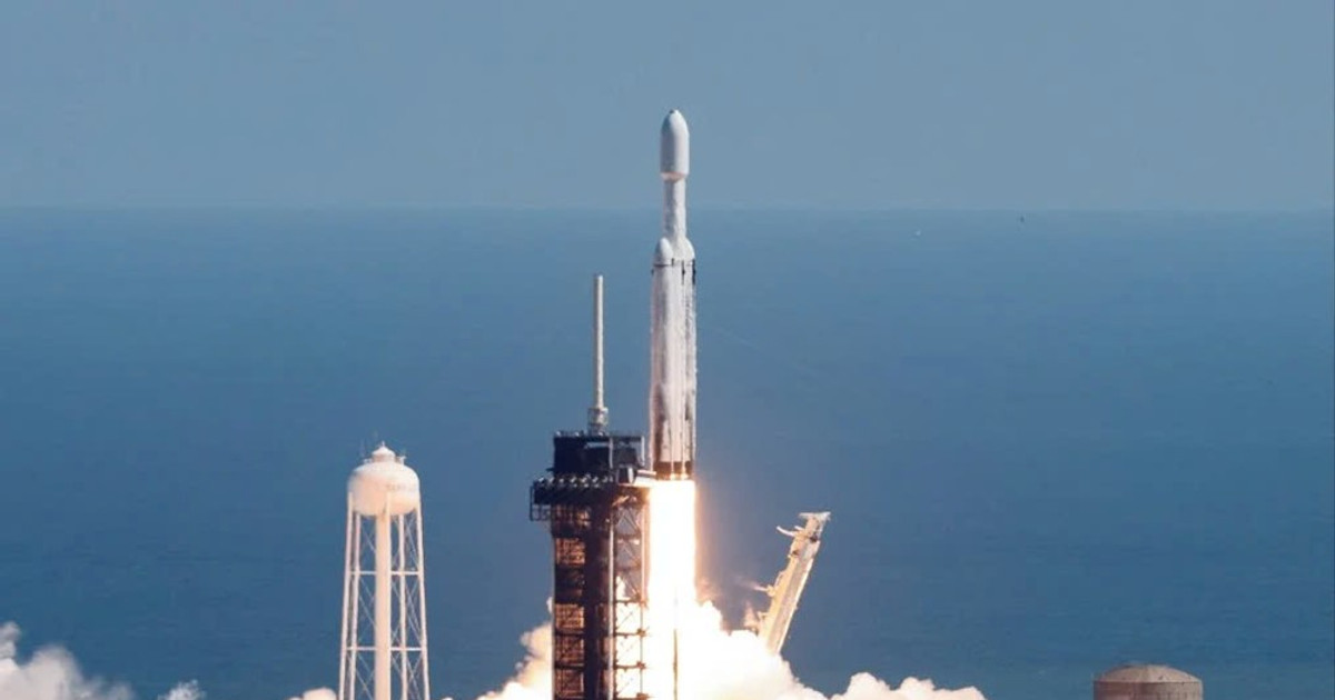 Tàu vũ trụ lớn nhất của NASA bắt đầu sứ mệnh tìm kiếm sự sống ngoài Trái Đất