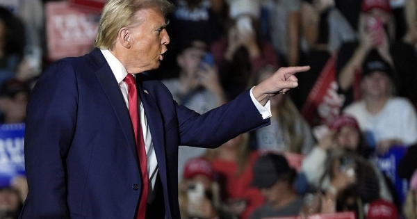 Các công ty châu Á đổ mồ hôi hột vì ông Trump 'đặc biệt khó lường'