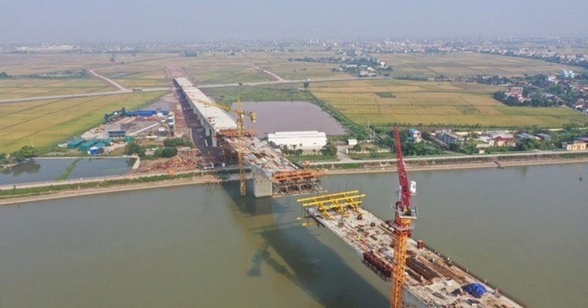 Cầu nghìn tỷ vượt sông Đáy nối Nam Định và Ninh Bình gấp rút chuẩn bị hợp long