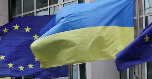 Ủy ban châu Âu thúc đẩy đàm phán để Ukraine và Moldova gia nhập EU