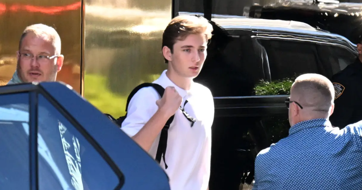 Học phí trường danh tiếng nơi 'hoàng tử Nhà Trắng' Barron Trump theo học