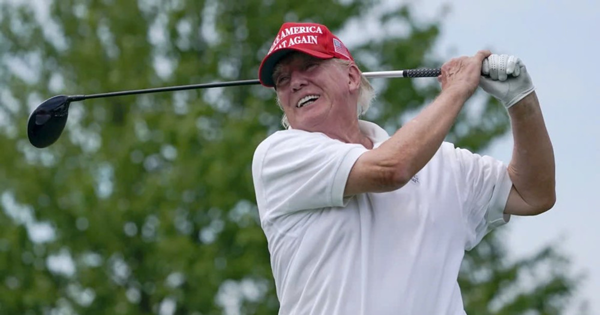 Tổng thống Hàn Quốc tập chơi golf để chuẩn bị cho nhiệm kỳ mới của ông Trump