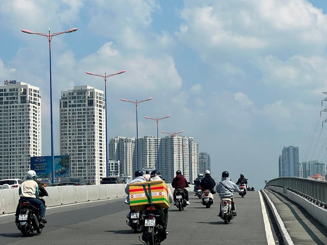 Căn hộ sơ cấp Tp.HCM chạm mốc cao nhất gần nửa tỉ đồng mỗi m2, sức cầu toàn thị trường phía Nam bật tăng tăng 93% so với năm ngoái