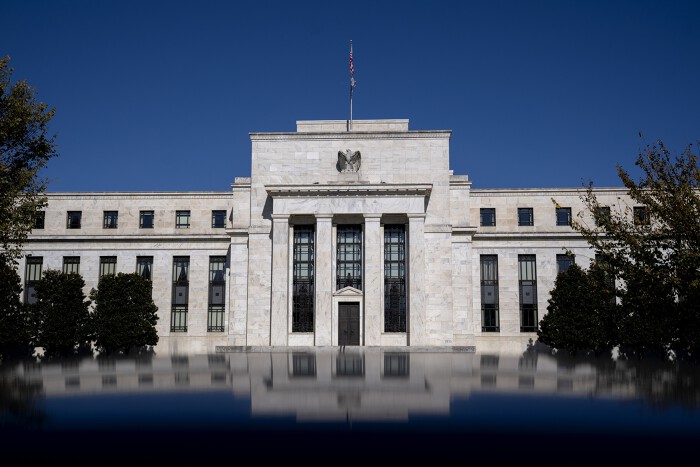 Nomura nhận định Fed sẽ không hạ lãi suất vào tháng 12/2024