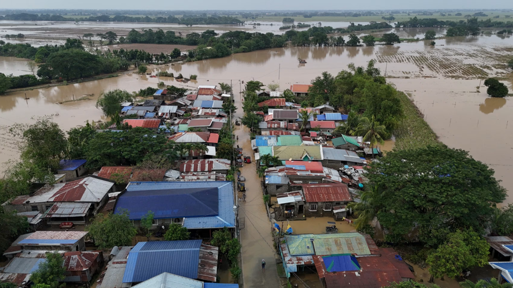 Siêu bão Manyi tàn phá Philippines, ít nhất 8 người thiệt mạng