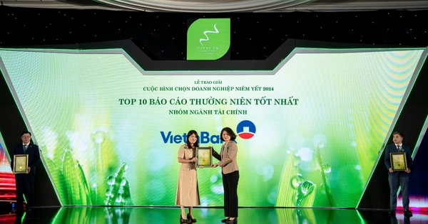 VietinBank giành cú đúp giải thưởng về Báo cáo thường niên tại VLCA 2024