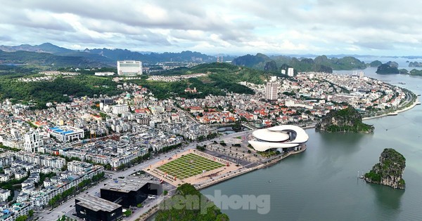 Hàng trăm hồ sơ giao dịch nhà đất ở TP Hạ Long bị 'tắc'