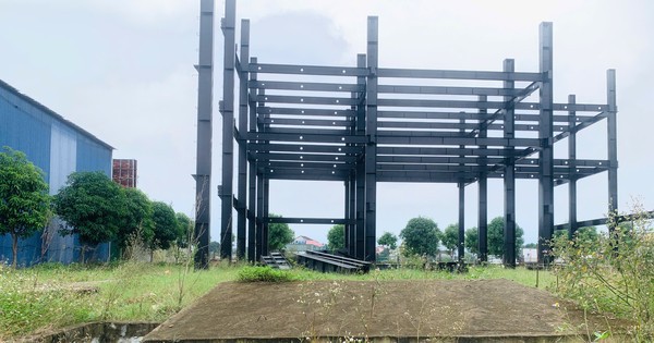 Tổ hợp khách sạn trên 'đất vàng' sau 7 năm vẫn dở dang