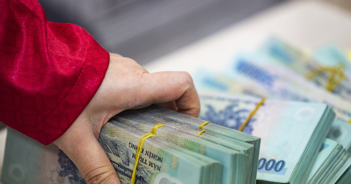 Lãi suất ngân hàng hôm nay 5/12/2024: Thêm nhà băng tăng lãi suất 'thần tốc'