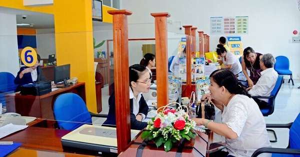 Một ngân hàng tăng 0,2 điểm % lãi suất tại tất cả kỳ hạn