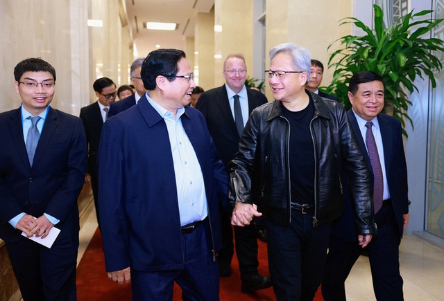 Báo Philippines: Việt Nam giờ đã bay cao cùng NVIDIA, còn chúng ta chỉ tối ngày lo hóng chuyện showbiz