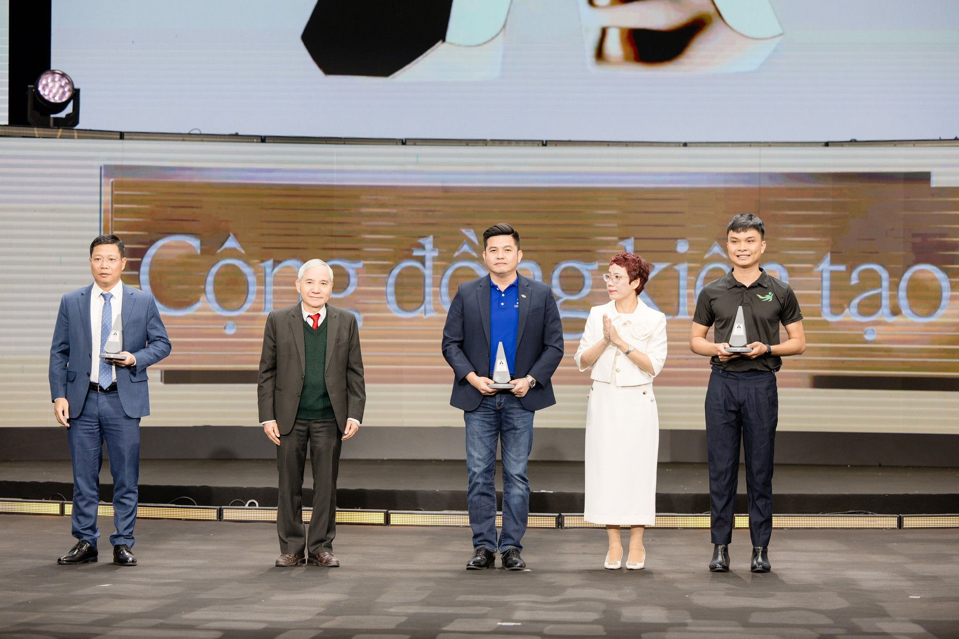 FPT Long Châu thắng giải Giải dự án kịp thời tại Human Act Prize 2024