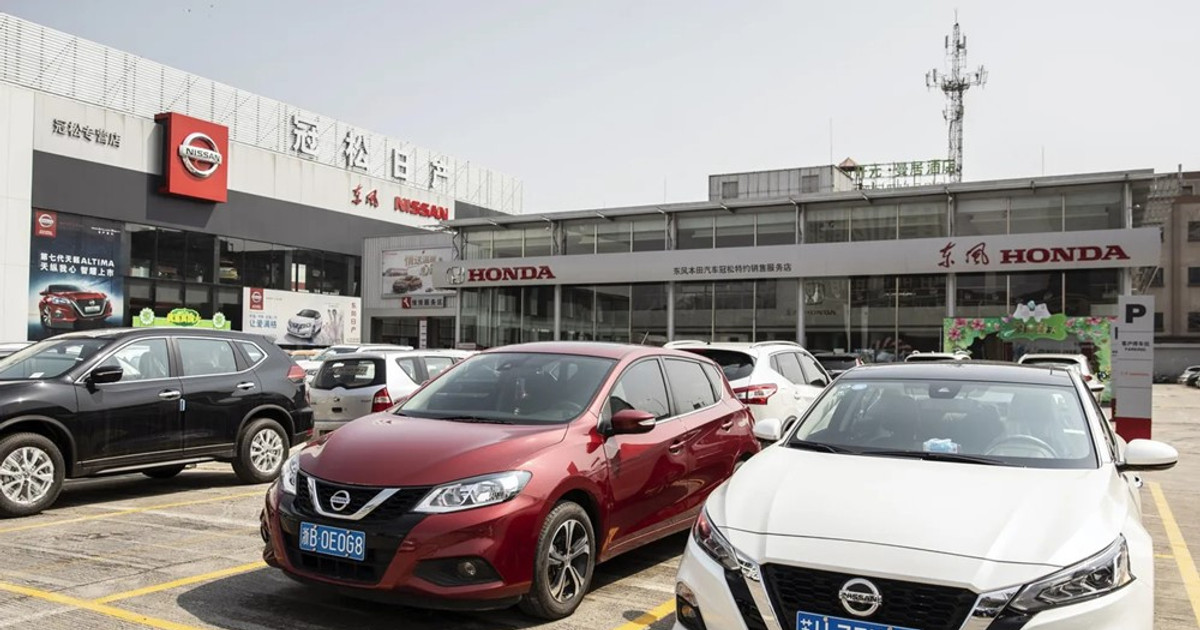 Áp lực từ Trung Quốc là nguyên nhân chính dẫn đến cú bắt tay thế kỷ giữa Honda và Nissan?