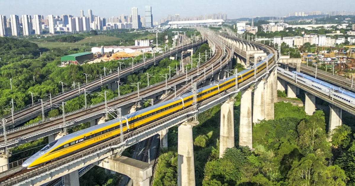 Láng giềng Việt Nam khai trương tuyến đường sắt cao tốc dài hơn 190km mới: Vận tốc 350km/giờ, kết nối thành công hai thành phố lớn