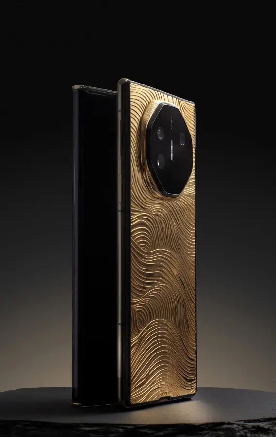 Một người Mỹ bỏ 2.5 tỷ đồng để mua điện thoại gập ba của Huawei