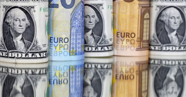 Đồng USD tăng cao nhất 2 năm, được dự đoán 'không có đối thủ' khi Fed hãm đà cắt giảm lãi suất