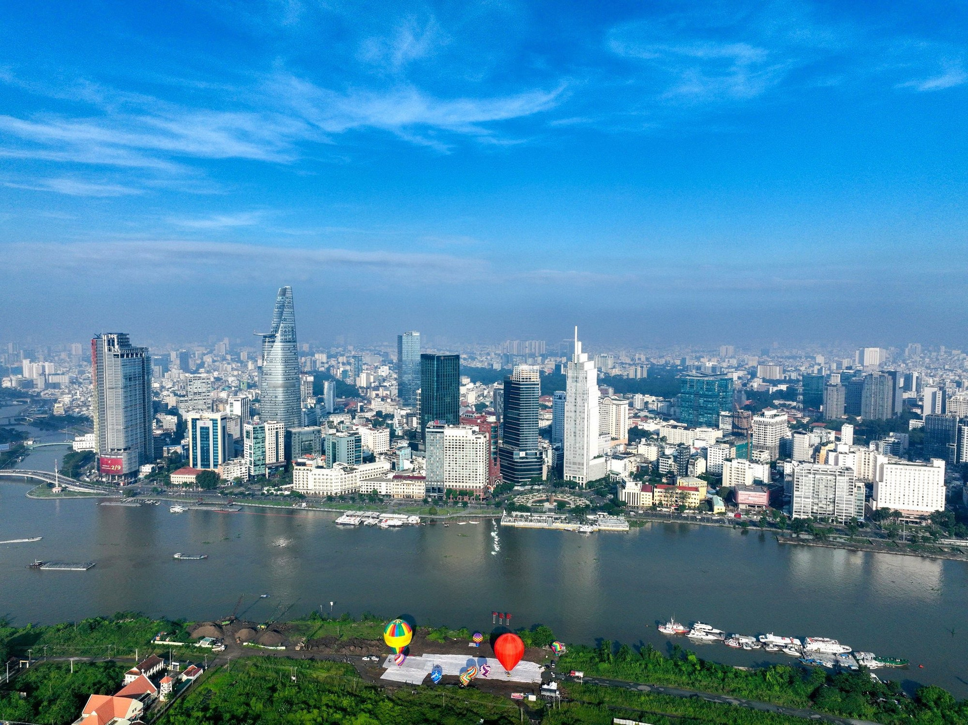 Nhà đầu tư ồ ạt săn hàng để hưởng nền giá cũ trước khi áp bảng giá đất mới