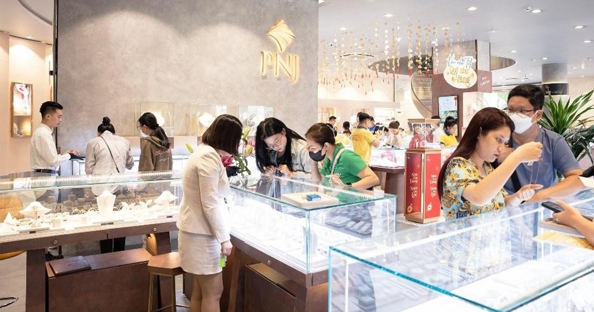 Người mua vàng lãi bao nhiêu trong năm 2024?