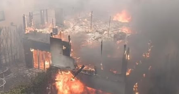 Những ngôi nhà của tỷ phú tan thành tro bụi trong bão lửa Los Angeles