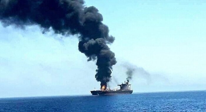 Houthi tuyên bố tạm dừng oanh kích trên Biển Đỏ